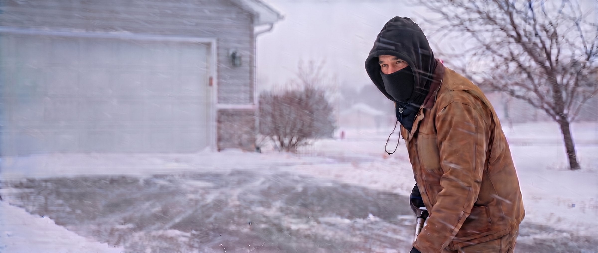 Stop re-wrapping your scarf in the wind