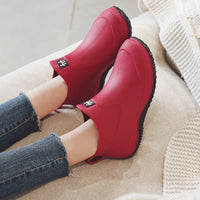 Ankle Rain Boots - Slip-On Short Garden Boots for Women - Wave Tread