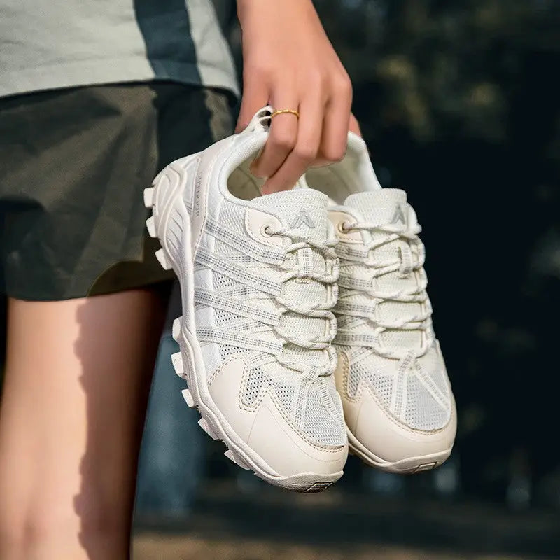 men's trekking shoes