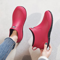 Ankle Rain Boots - Slip-On Short Garden Boots for Women - Wave Tread
