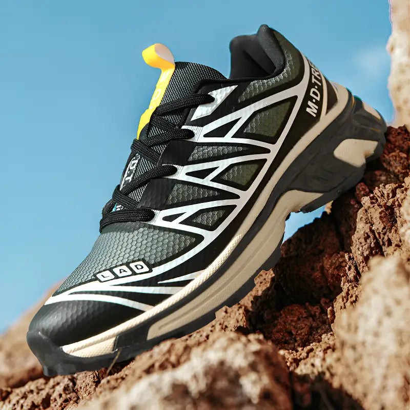 trail running shoes women