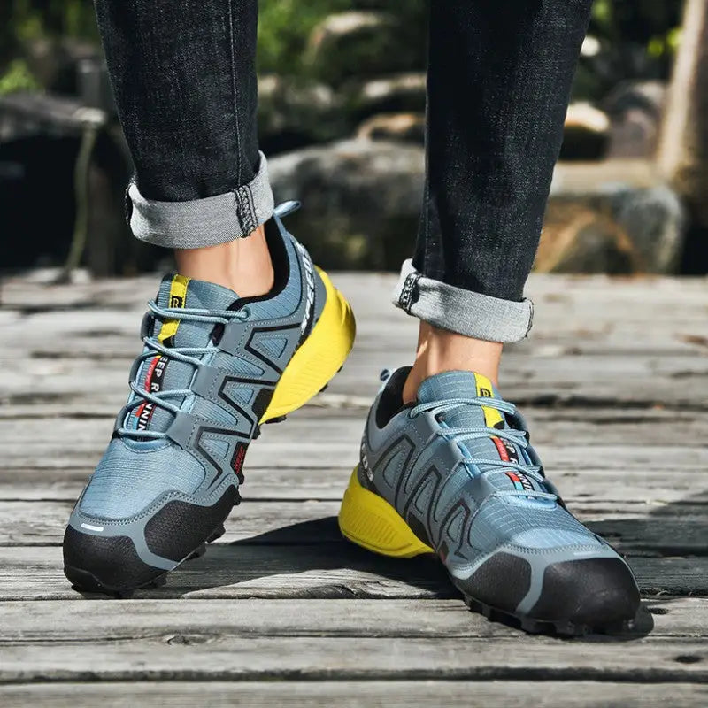 men's lightweight hiking shoes
