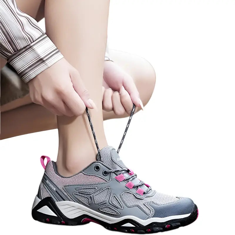 women's trekking shoes