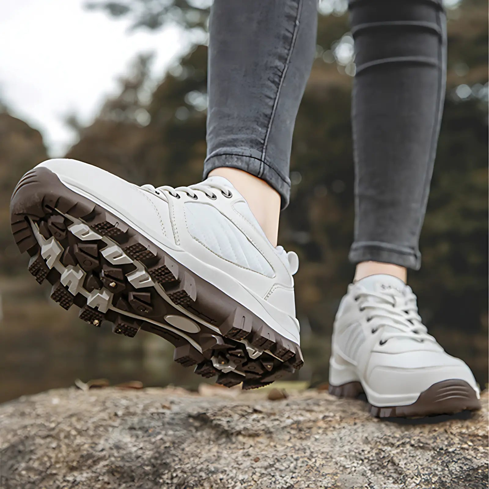 women's hiking shoes with wide toe box