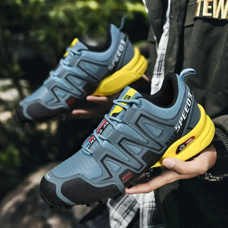 men's lightweight hiking shoes
