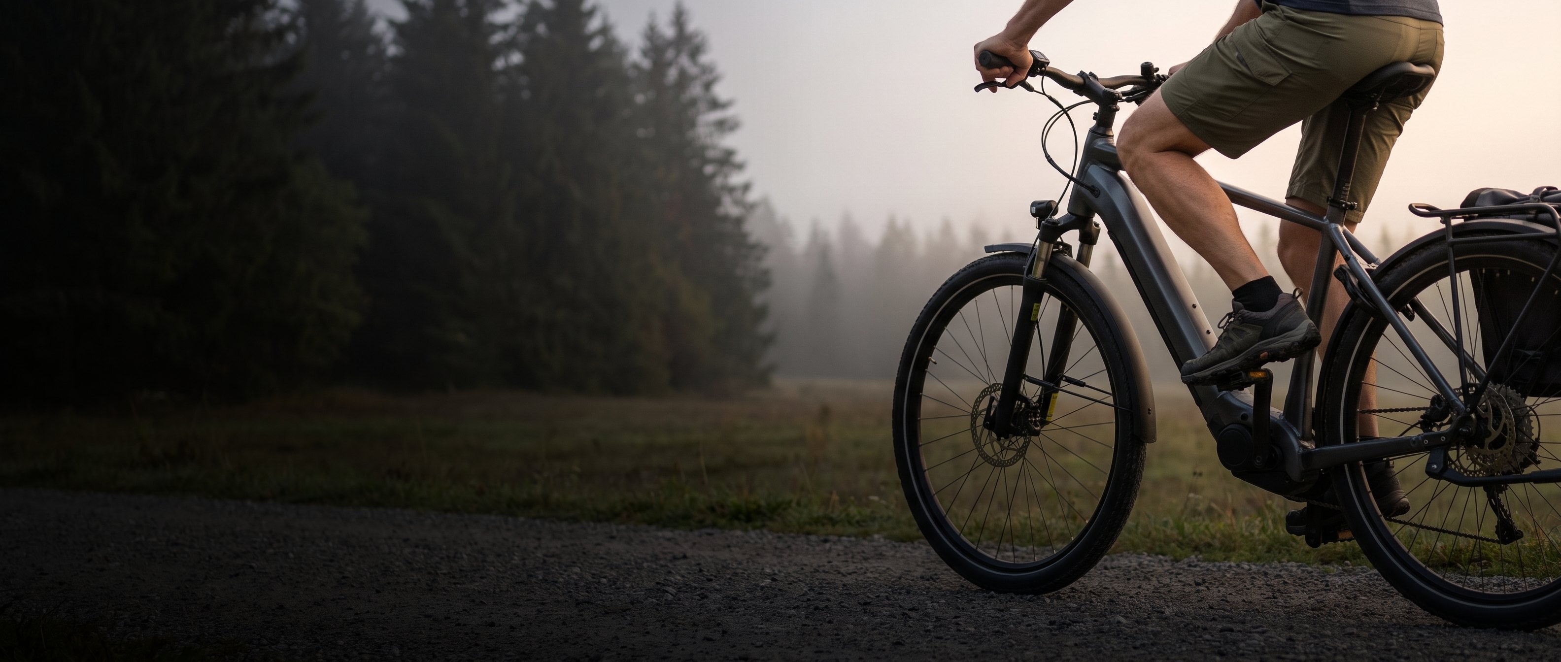 THE COMFORT OF CYCLING SHORTS.